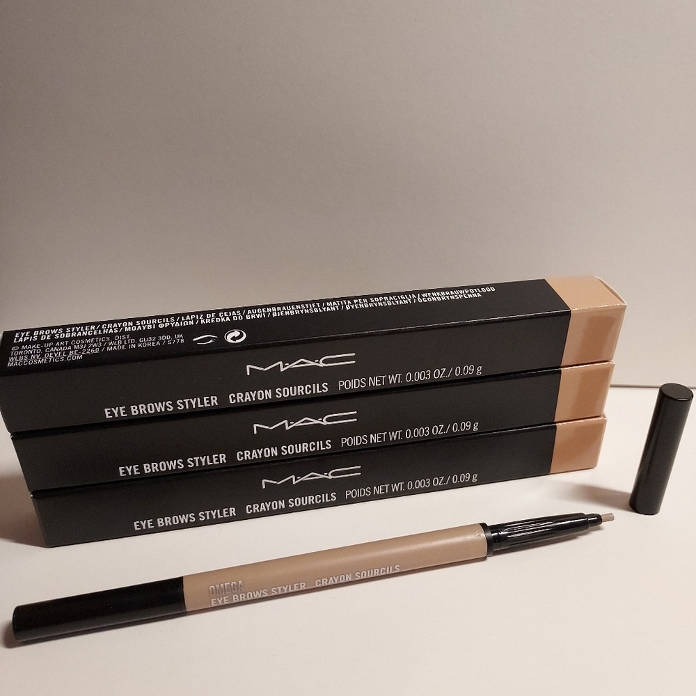 MAC Eye Brows Styler *OMEGA*